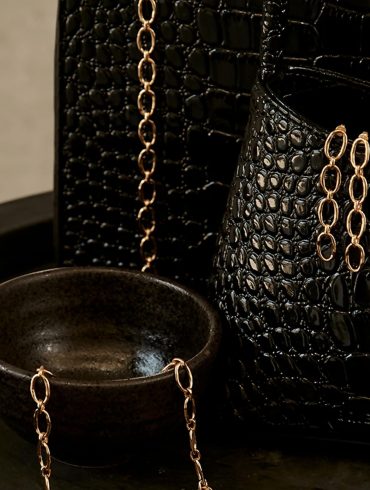 15 Stylish Vegan Bags For Autumn-Ready Outfits