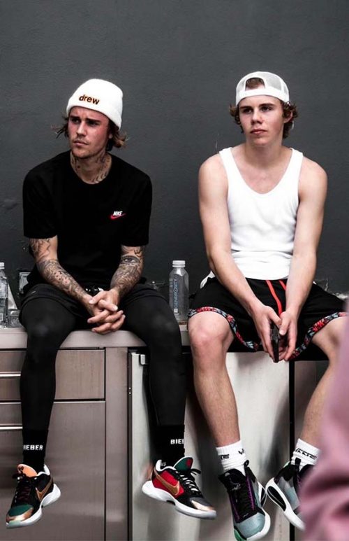 What-is-the-number-1-song-on-Spotify-right-now-The-Fashion-Request-The-Kid-LAROI-Justin-Bieber-STAY