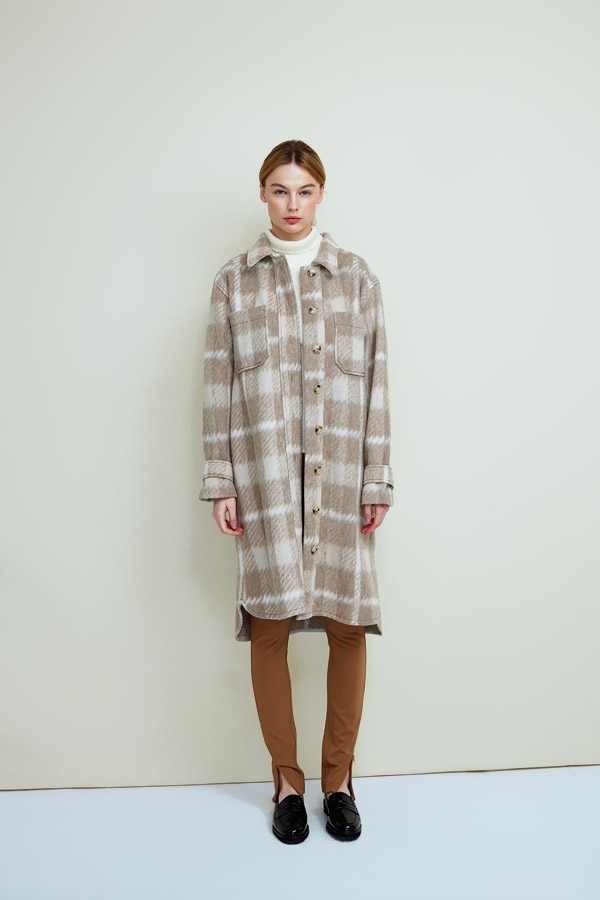 10 Pieces That Prove Beige is Perfect for Autumn